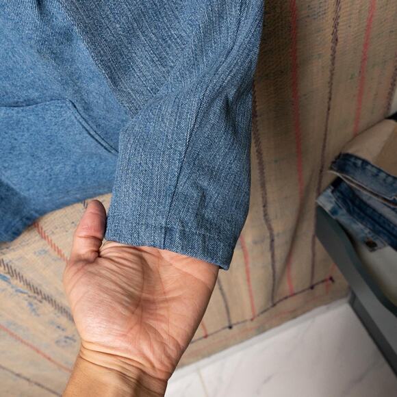 Upcycled carhartt chore jacket reconstructed - Picture 5 of 6